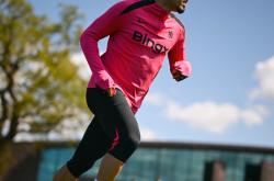 开元体育法兰克福迎欧联关键赛，赛前远射贴柱，质疑声仍在，资深球员宣示担当的简单介绍