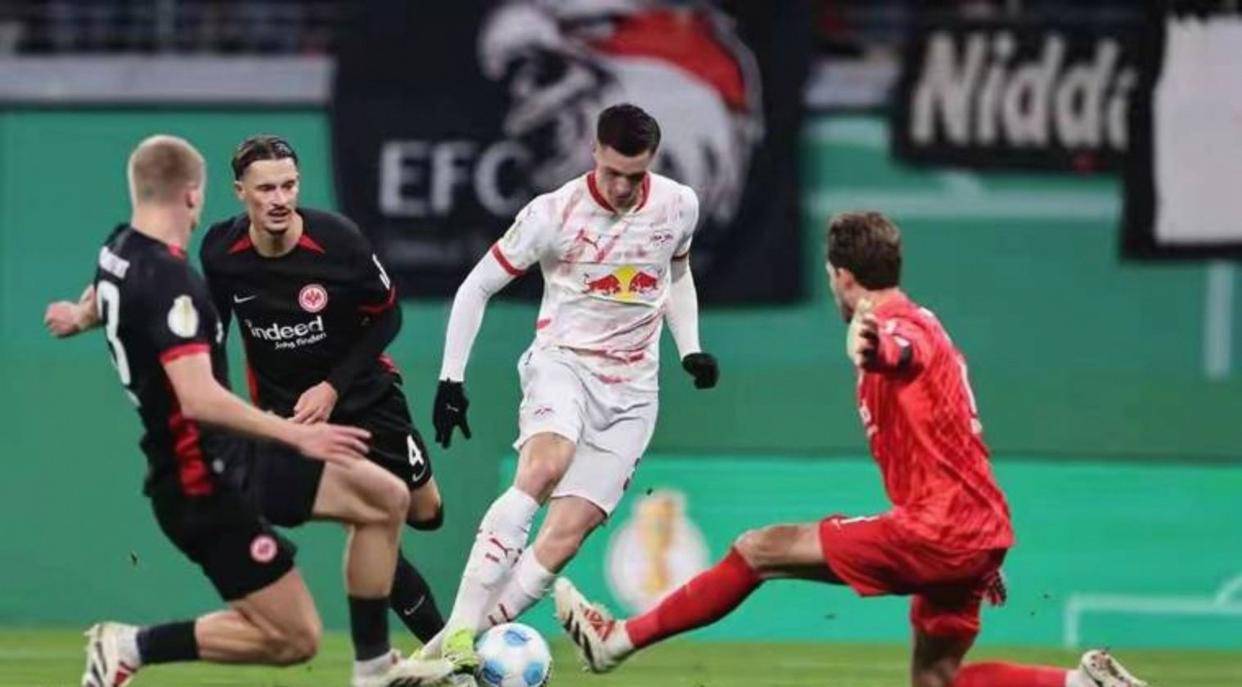 关于德约科维奇连续三场比赛得分超过逆转今夜多特蒙德调整名单以备德国杯之后，阿斯顿维拉更衣室发声备战NBA总决赛的信息